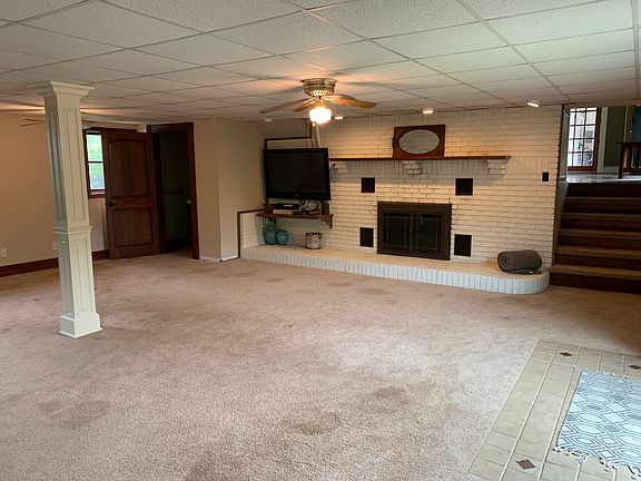 4th image of 68100 Summit Ave