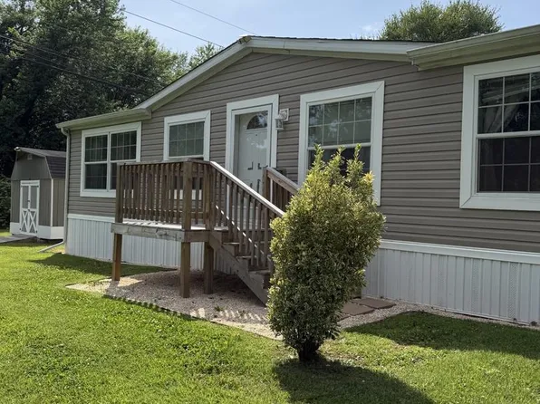 29 N Dragon Dr, Bear, DE 19701