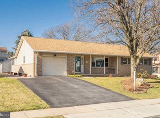 1604 Sherwood Rd, Wyomissing, PA 19610