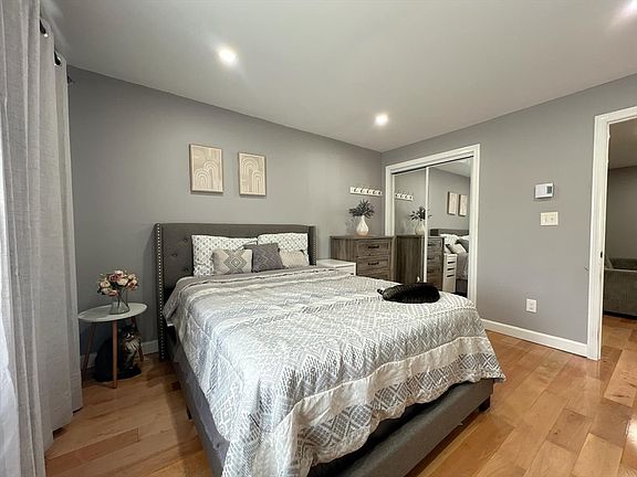 4th image of 7 Weld St APT 29