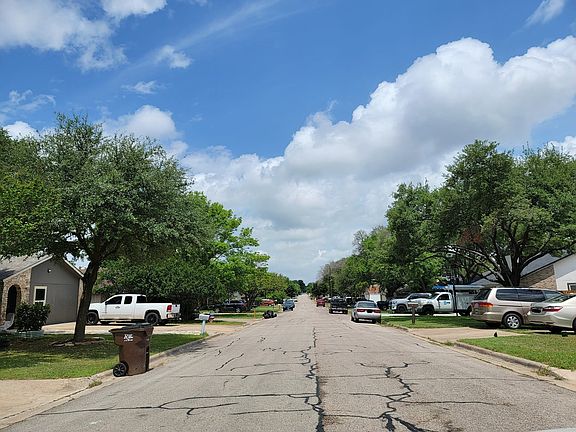 4th image of 2006 Wagongap Dr