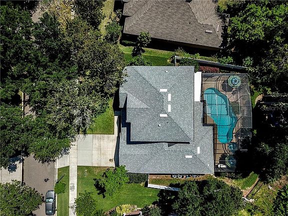 4th image of 548 Lake Cove Pointe Cir