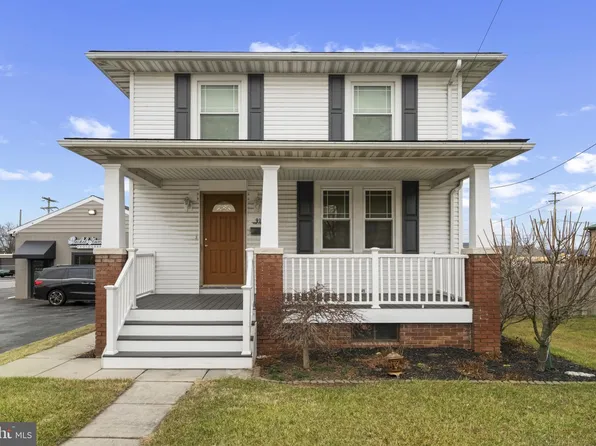 912 York St, Hanover, PA 17331