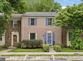 9425 Candleberry Ct, Burke, VA 22015