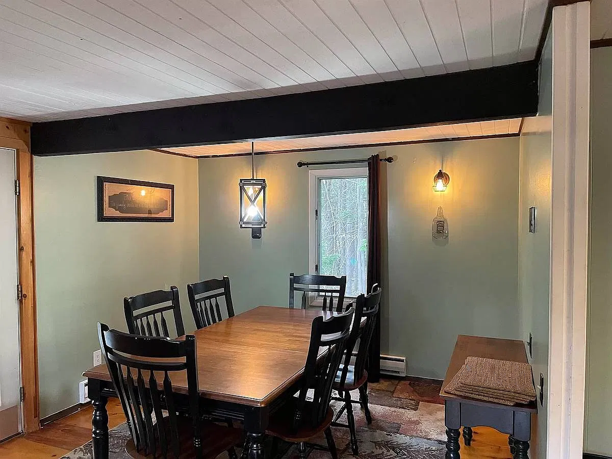 3 bed, 1.5 bath, 900 sqft, $3,100 — Photo 3