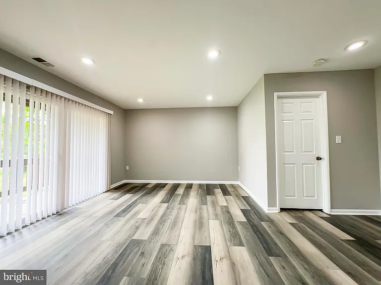 5537 Green Mountain Cir #4 — Photo 10