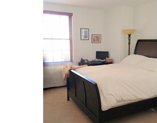 4th image of 219-29 S 18th St #1215