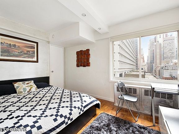 4th image of 240 E 55th St APT 14C