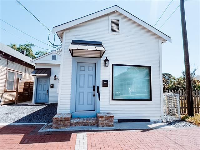 1st image of 315 Sala Ave