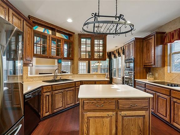 4th image of 5213 Sandstone Ln