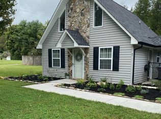 1001 Rockhouse Rd, Johnson City, TN 37601