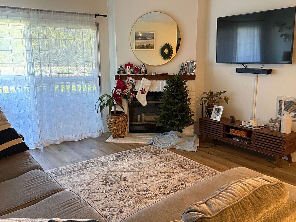 2nd image of 7704 Caminito Tingo Unit 102