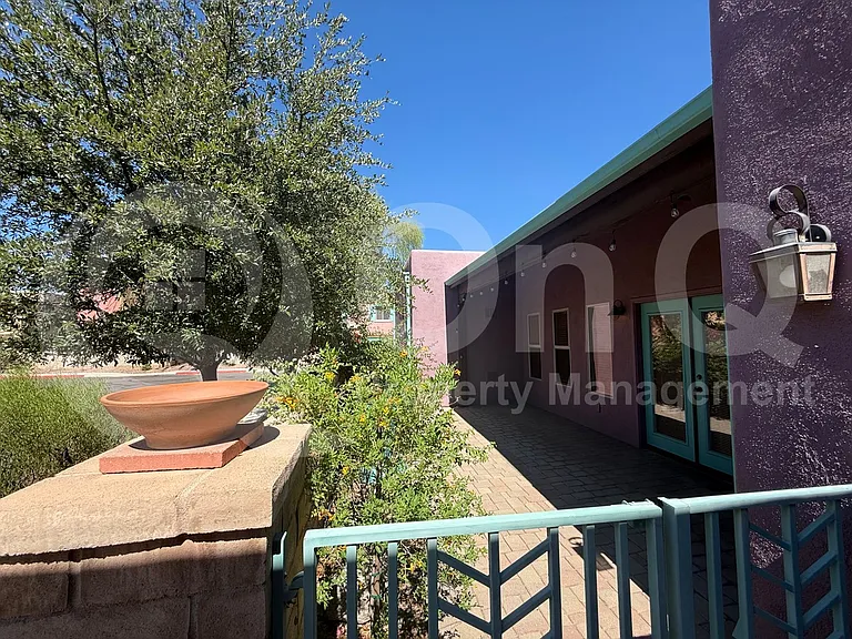 461 S Magnolia Ave — Photo 8