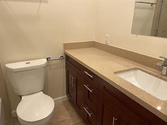 5th image of 1070 Grand Ave #13