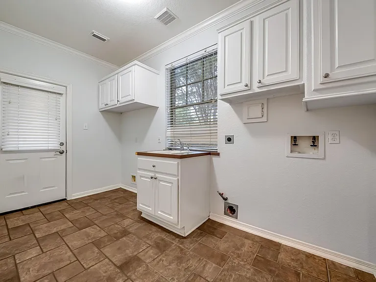 10311 Pitcataway Dr — Photo 17
