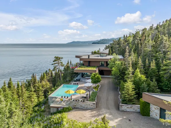 510 Rue St, La Malbaie, QC G5A 2N7