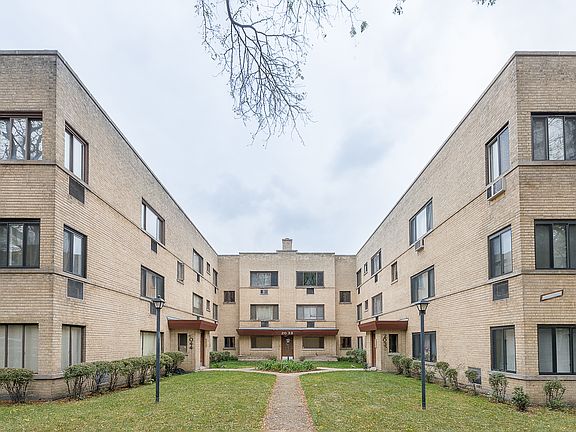 2nd image of 2044 W Jarvis Ave APT 3H