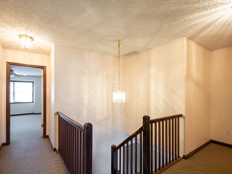 174 Harvard Rd — Photo 17