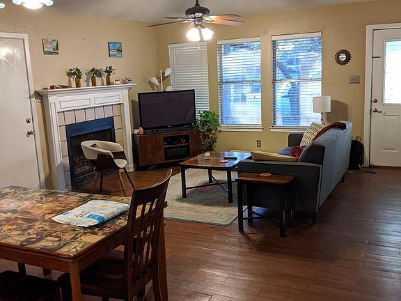5th image of 6007 Parkwood Dr #A