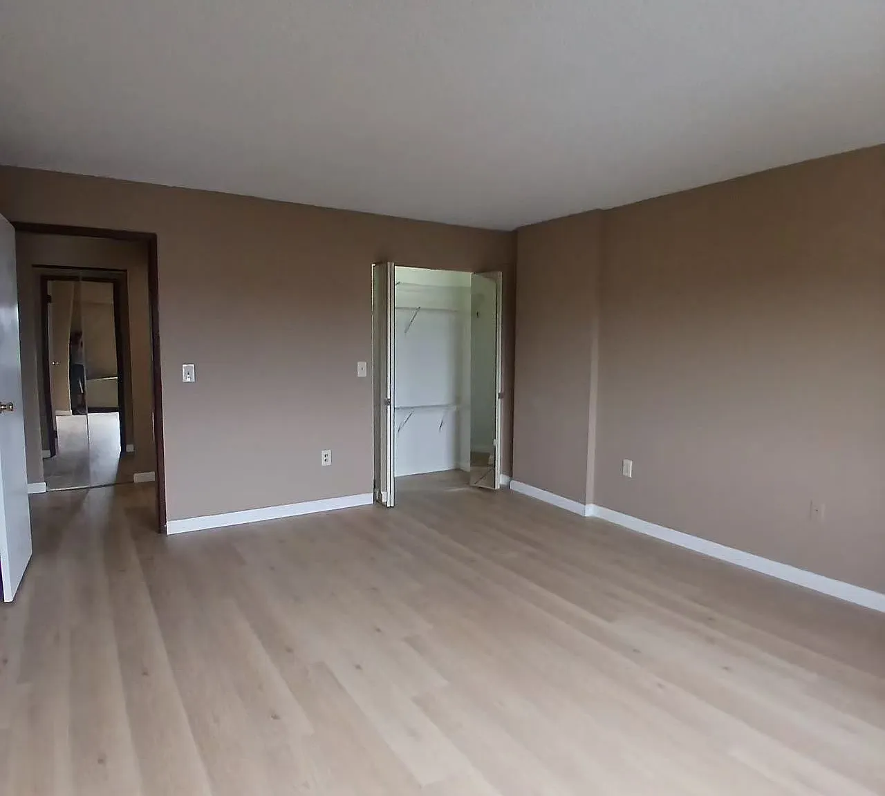 1 bed, 756 sqft, $1,980 — Photo 2