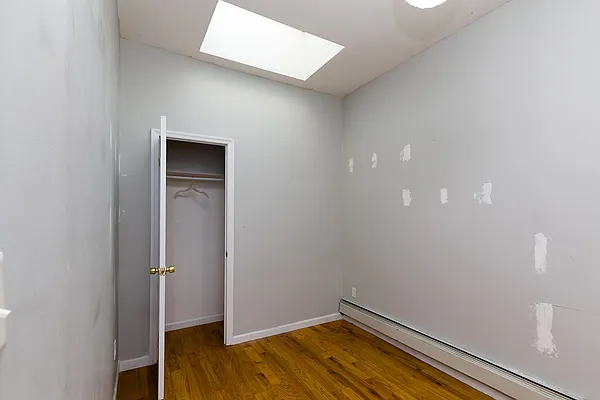 Rented by Nooklyn NYC LLC | media 8
