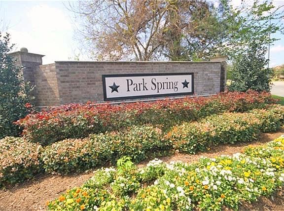 Beautiful Park Spring w/Nearby Hike & Bike Trails!