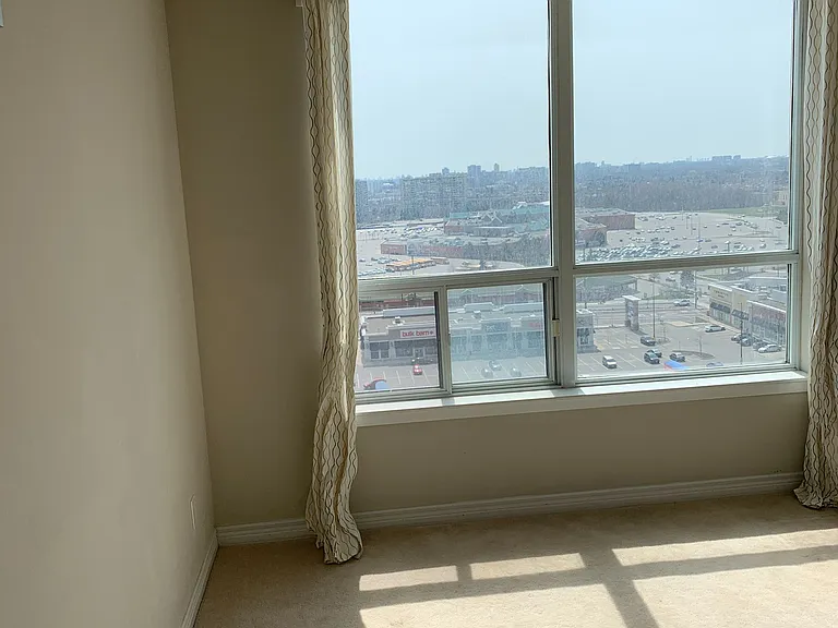 15 N Park Rd #1601 — Photo 8