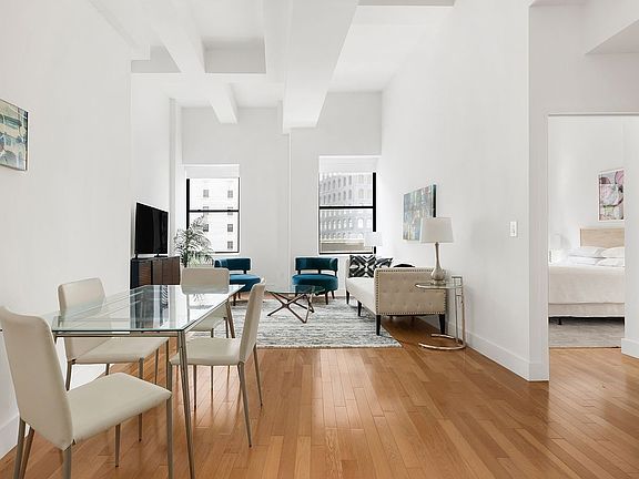 3rd image of 99 John St Unit Penthouse 9