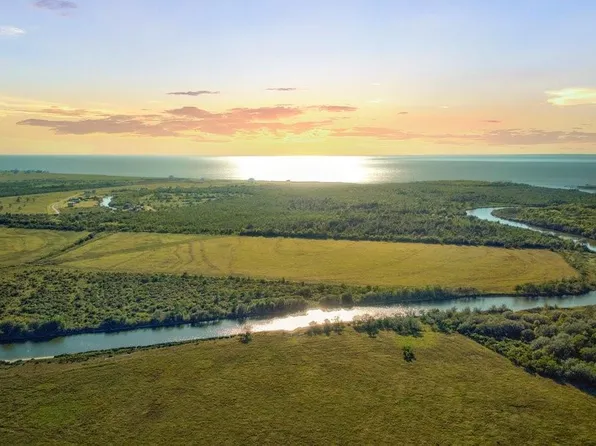 Gau Road Bayou Ave, Anahuac, TX 77514