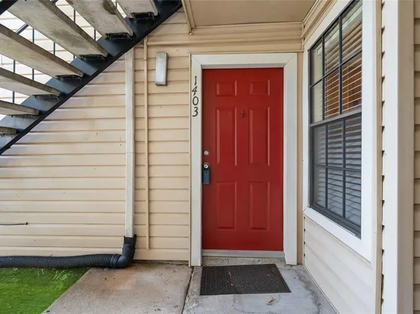 2750 Holly Hall St APT 1403, Houston, TX 77054