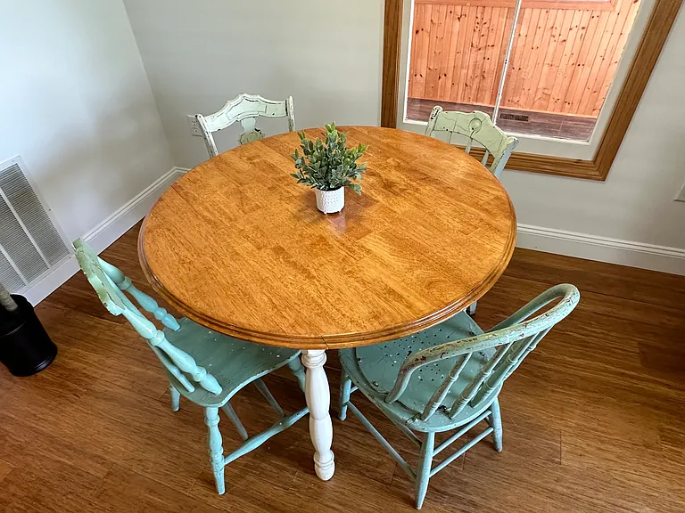 Edgemere Dr — Photo 10
