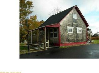 135 Blackswoods Rd, Franklin, ME 04634