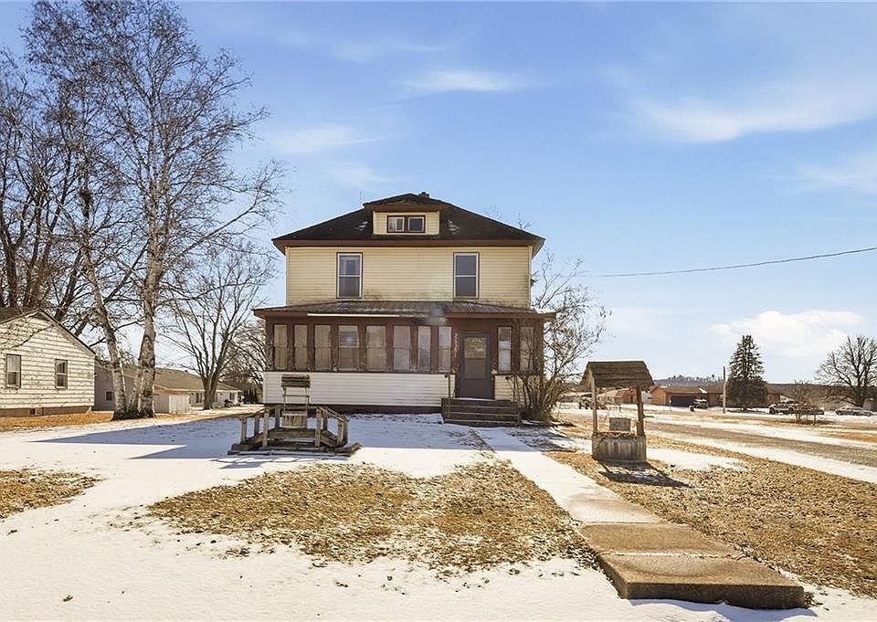1st image of 26381 W Mondovi Street