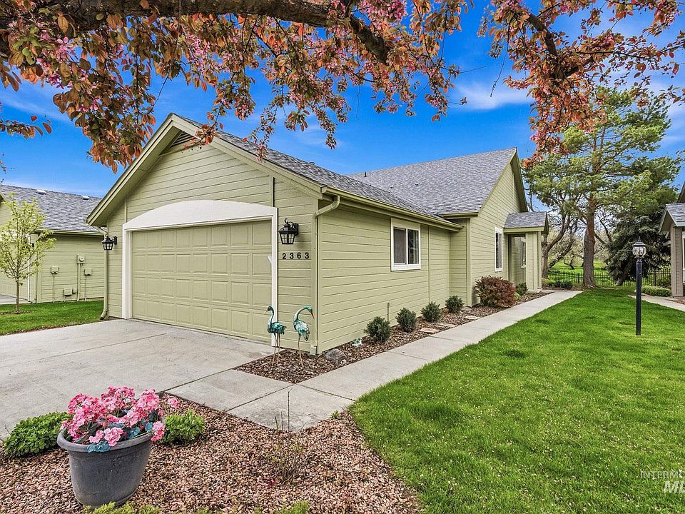 1st image of 2363 River Oaks Dr