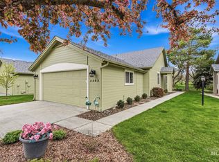 2363 River Oaks Dr, Nampa, ID 83686