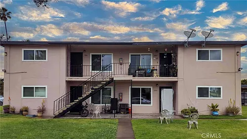 1724 Crofton Ln Photo 1