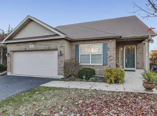 1811 Amelia Ct, Sycamore, IL 60178