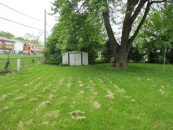 3rd image of 1440 Cypress Ave