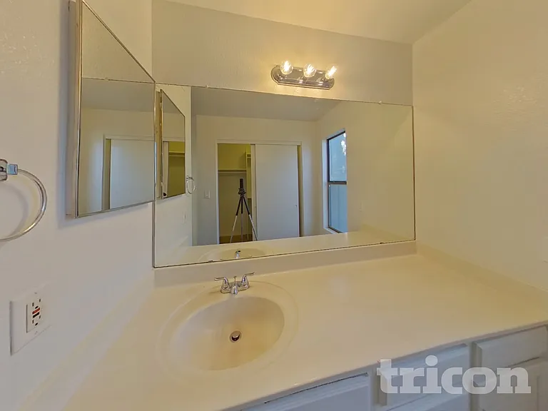 19809 N 47th Ln — Photo 10