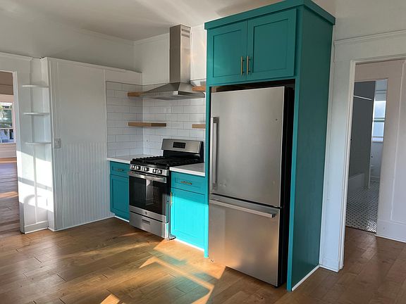 Fridge has been added in Kitchen