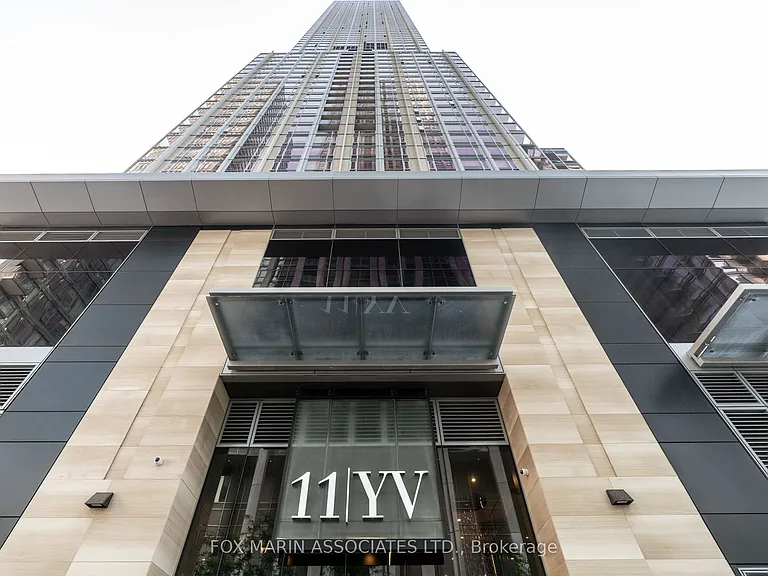 11 Yorkville Ave #802 — Photo 30