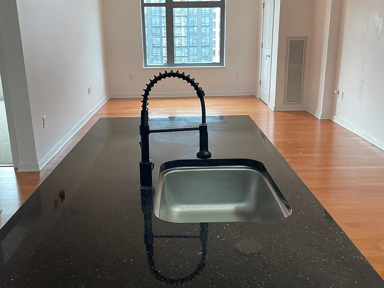 475 K St NW #814 — Photo 7