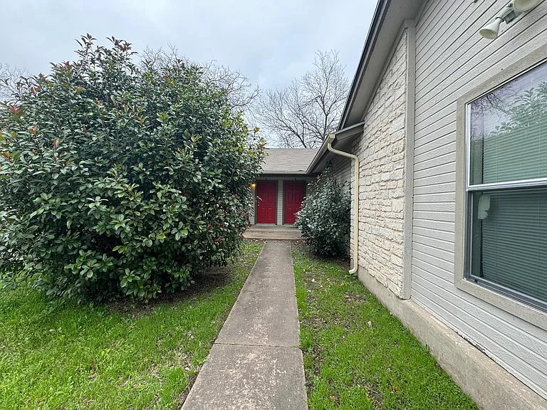 2116 Gaston Place Dr #B — Photo 23