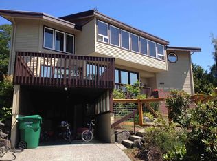 4914 32nd Ave NE, Seattle, WA 98105