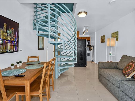 3rd image of 6966 Byron Ave APT 102