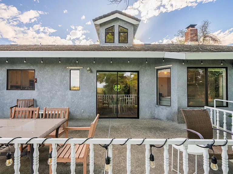 2820 Panorama Dr — Photo 30