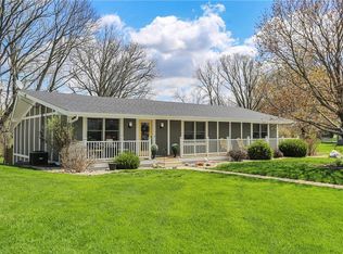 9042 N Pumpkinvine Rd, Fairland, IN 46126