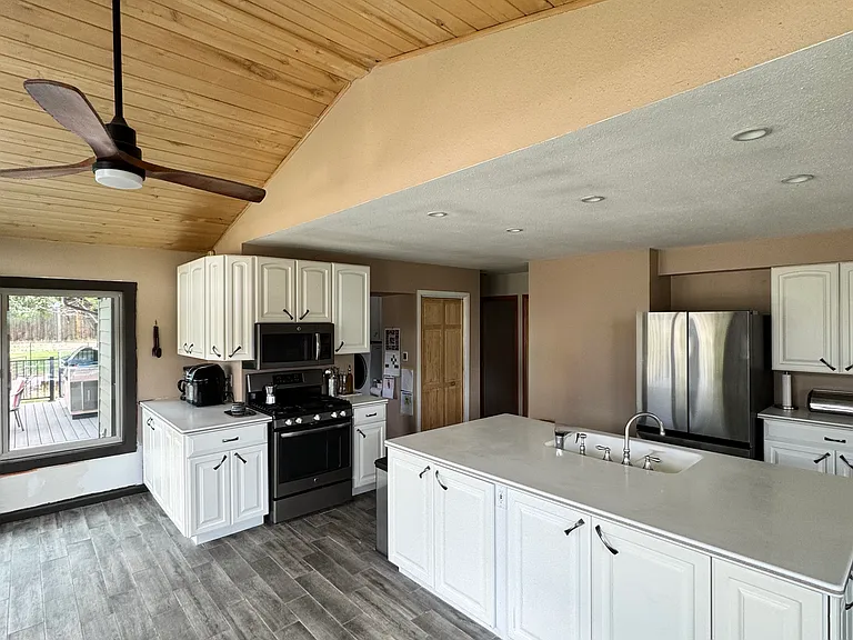 6912 County Road 104 — Photo 25