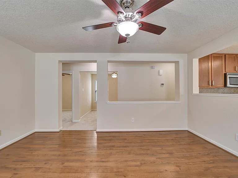3131 Beacon Grove St — Photo 9