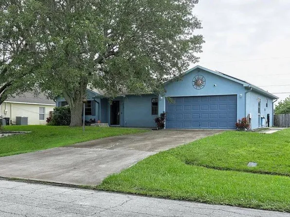 2273 SW Plymouth St, Port Saint Lucie, FL 34953